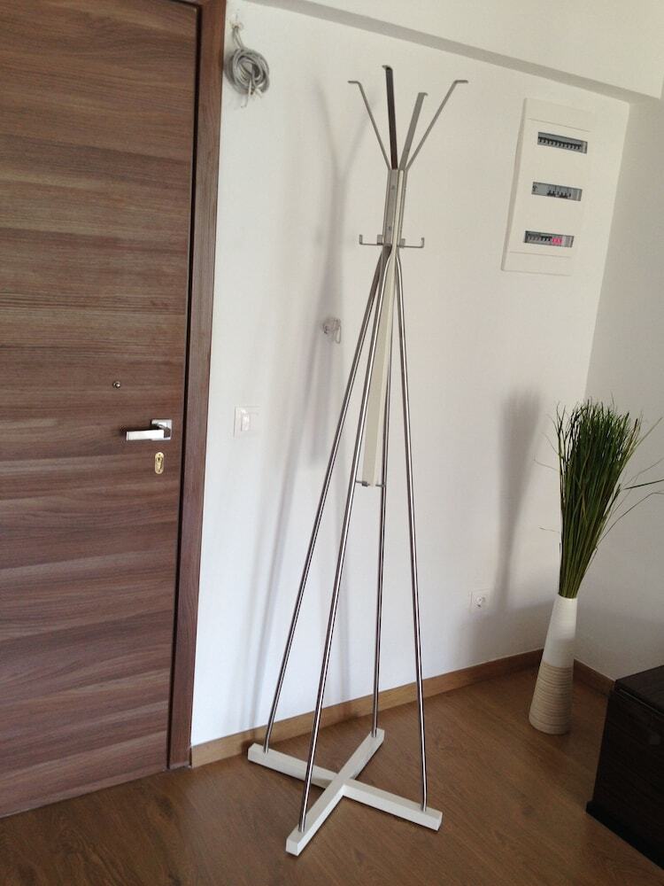 Chris Luxury Apartments