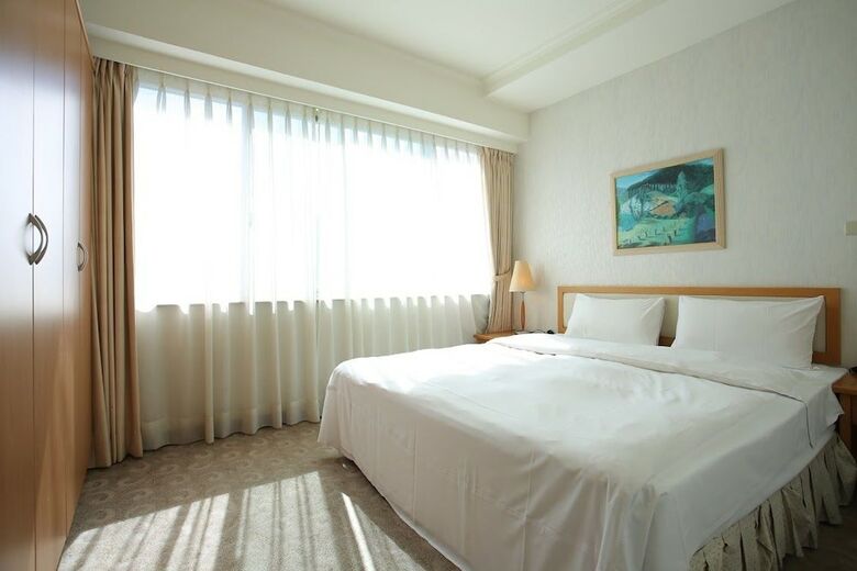 The Koos Hotel