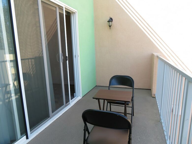Apartamentos All In Stay Near Attractions