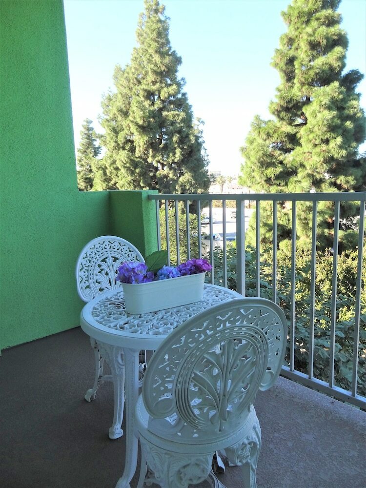 Apartamentos All In Stay Near Attractions