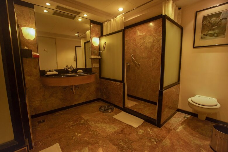 Hotel Crowne Plaza Chennai Adyar Park