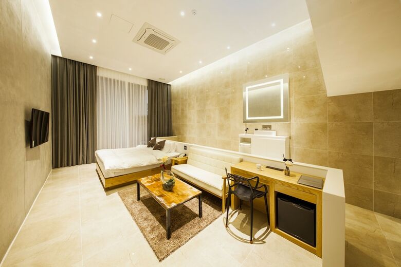 Hotel T.point
