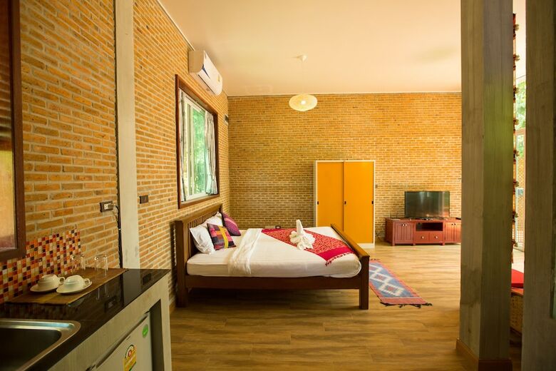 Hotel Nan de Panna Riverside Homestay