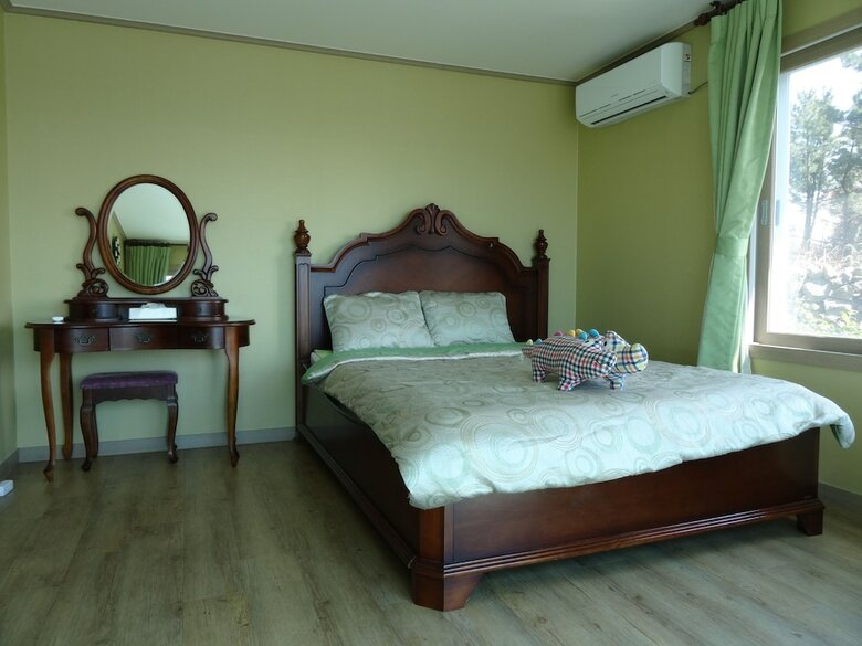 Lionhill Pension