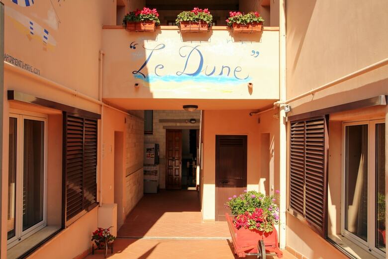 Sea View And Ground Floor Apartments Le Dune