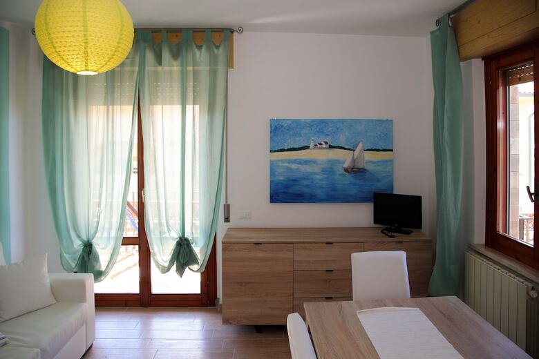 Sea View And Ground Floor Apartments Le Dune