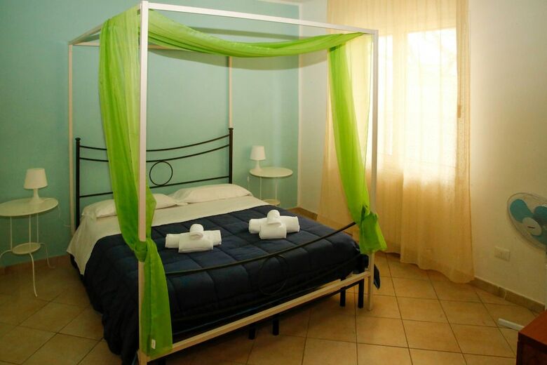 Sea View And Ground Floor Apartments Le Dune