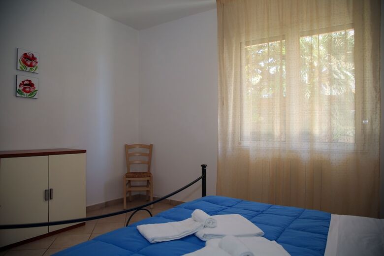 Sea View And Ground Floor Apartments Le Dune