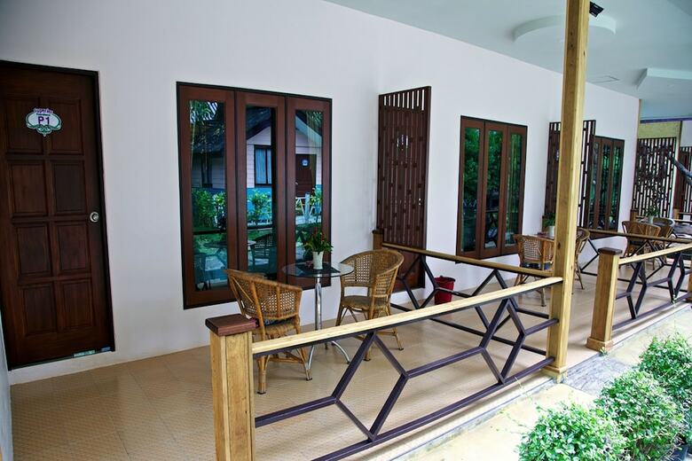 Hotel Poohbar Resort & Lotusdive