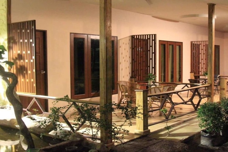 Hotel Poohbar Resort & Lotusdive