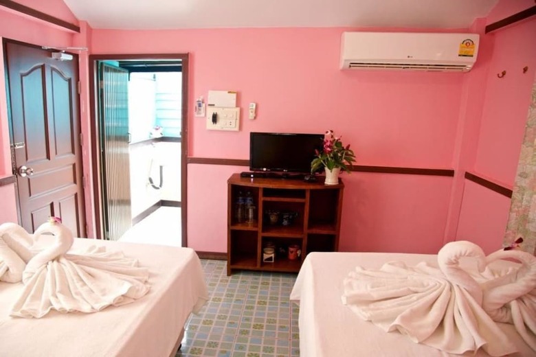 Hotel Poohbar Resort & Lotusdive
