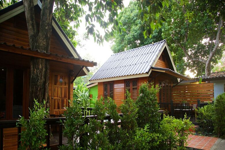 Hotel Poohbar Resort & Lotusdive