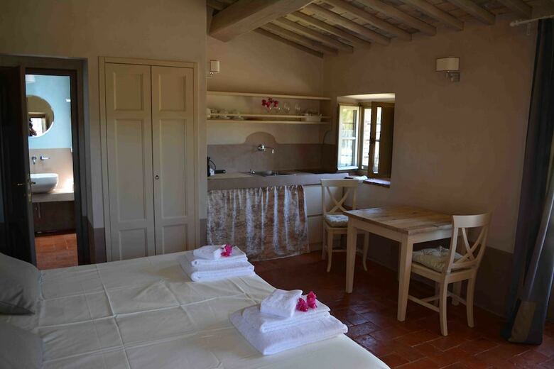 Agroturismo Le Moraiole Country House