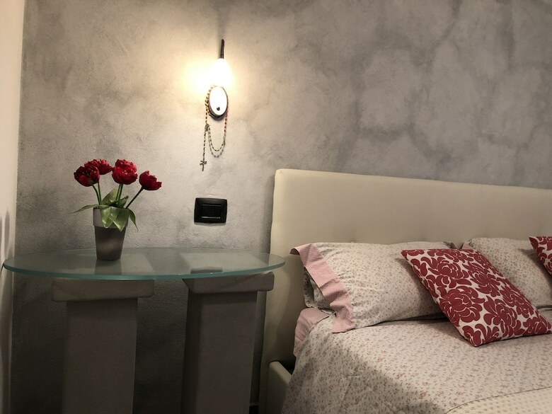 Apartamento Appartamento Vista Lago Red & Grey