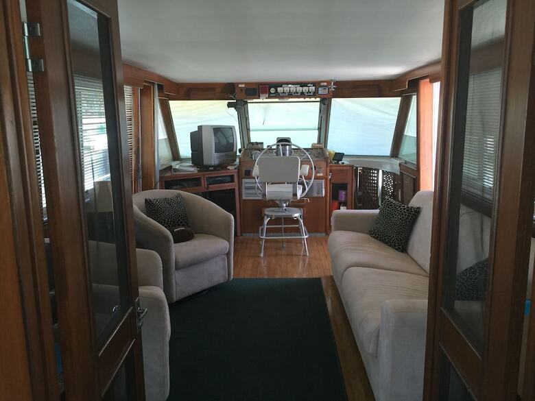 Classic Yacht Rentals At Florabama