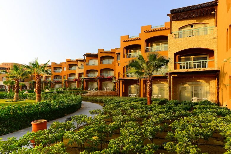 Byoum Lakeside Hotel