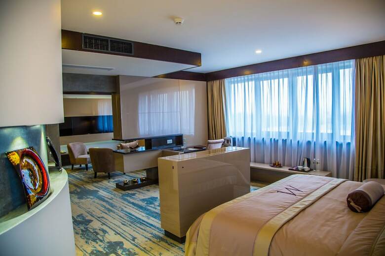 Malak Regency Hotel