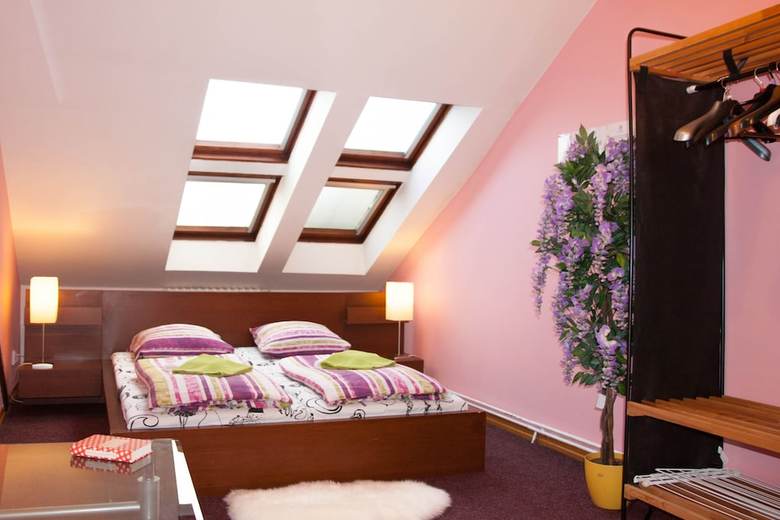 Hostal Sokolska Youth Hostel