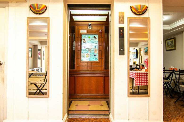 Ming Hotel