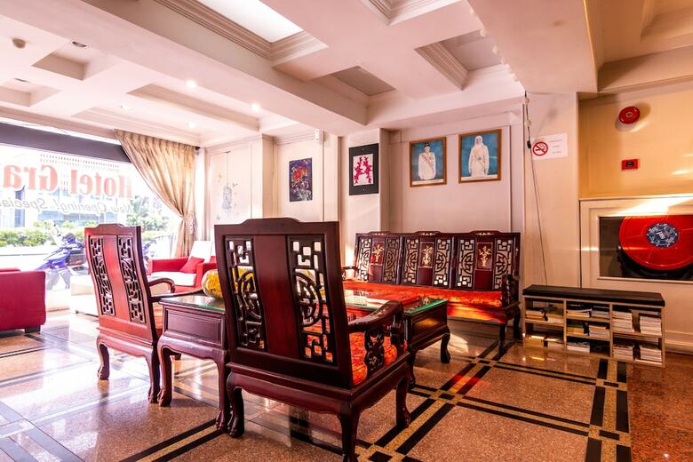 Ming Hotel