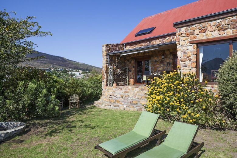 Leopardstone Hill