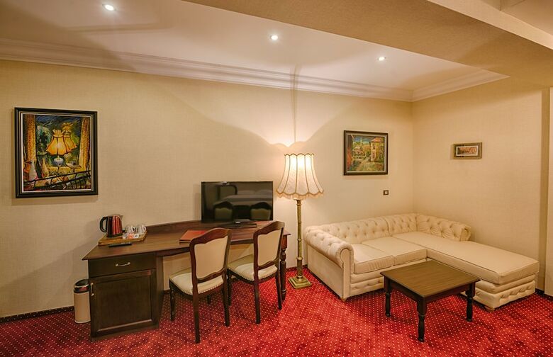 Magus Hotel