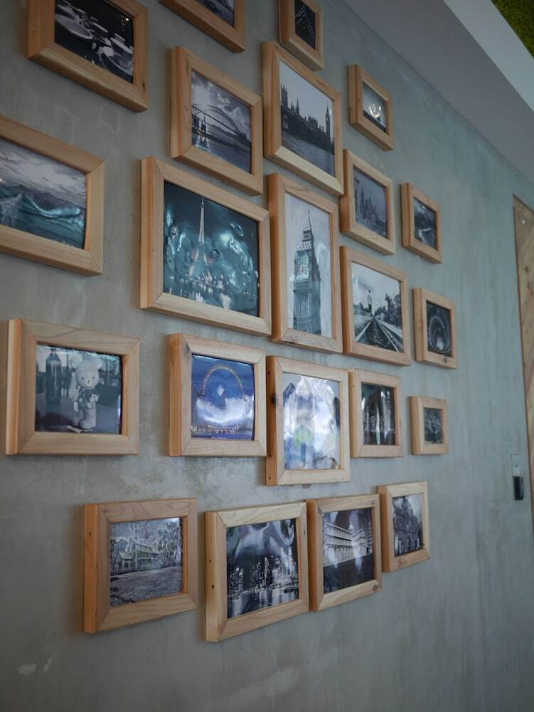 Insta Hotel