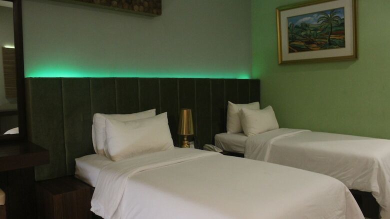 Hotel Sutan Raja Kotamobagu