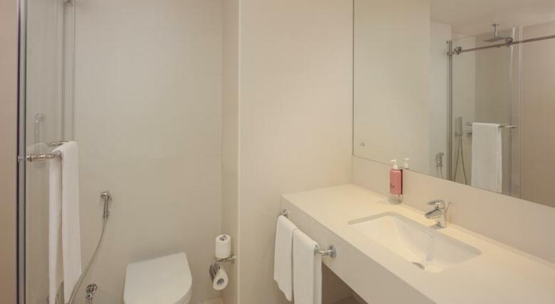 Hotel Rove Healthcare City