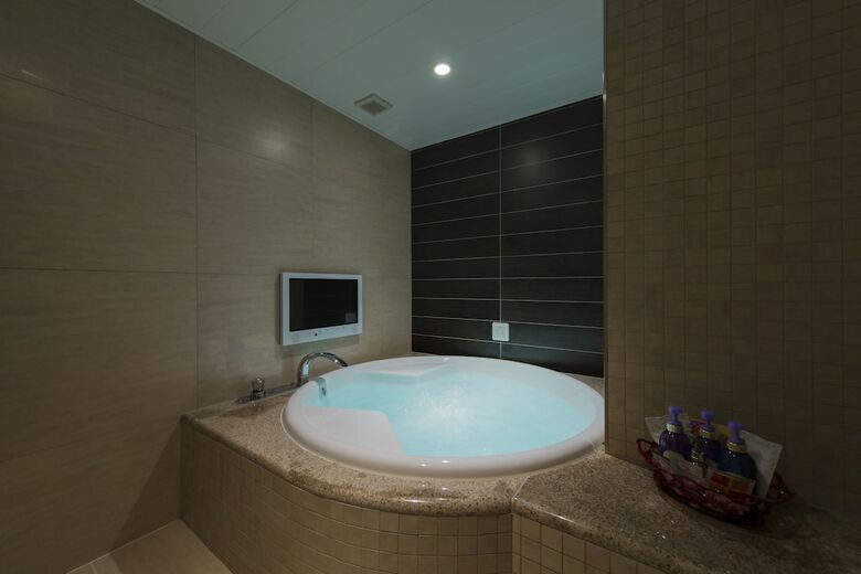 Hotel Myth-l-