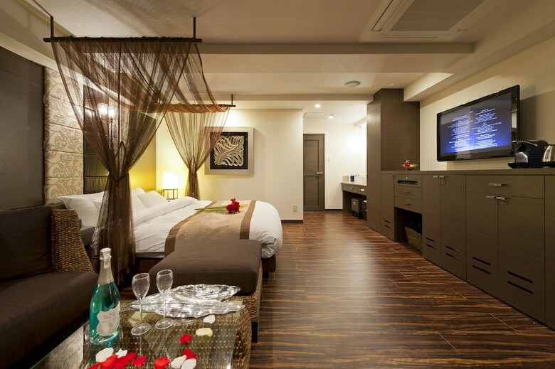 Hotel Myth-l-