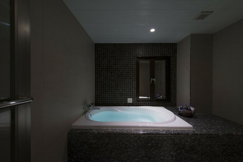 Hotel Myth-l-