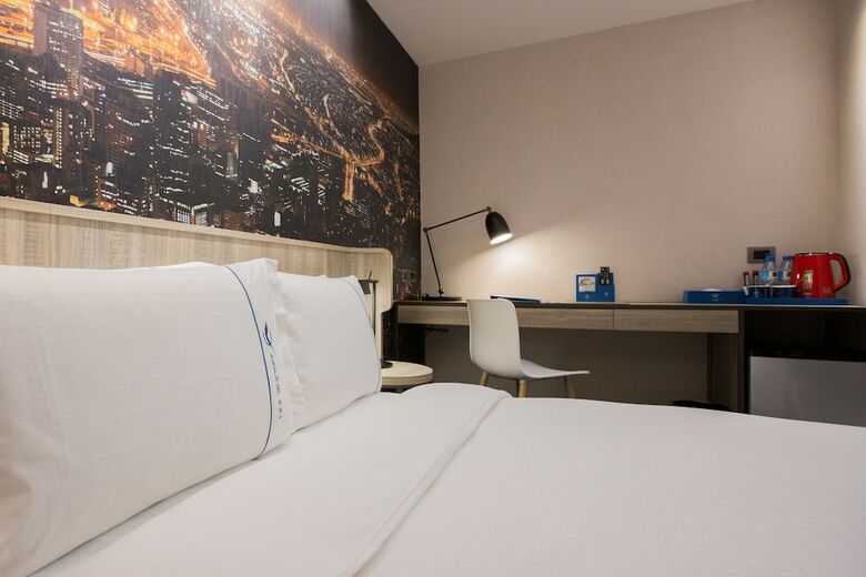 Hotel Airline Inn - Kaohsiung Station