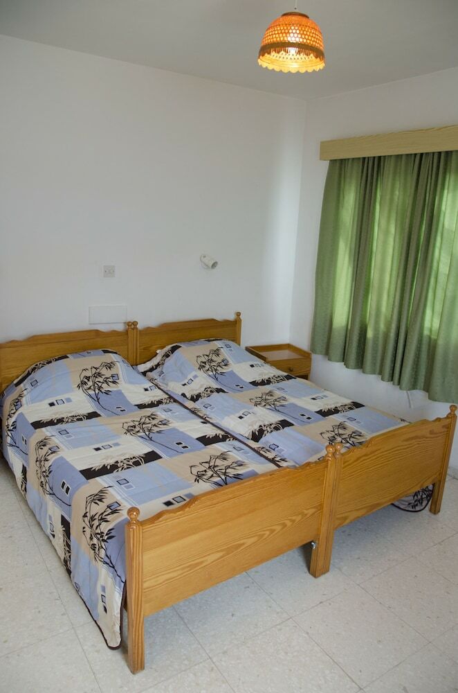 Aparthotel Kozis Hotel Apts