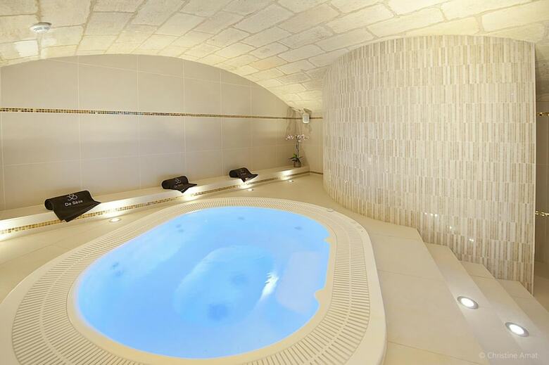 Hotel H�tel De S�ze