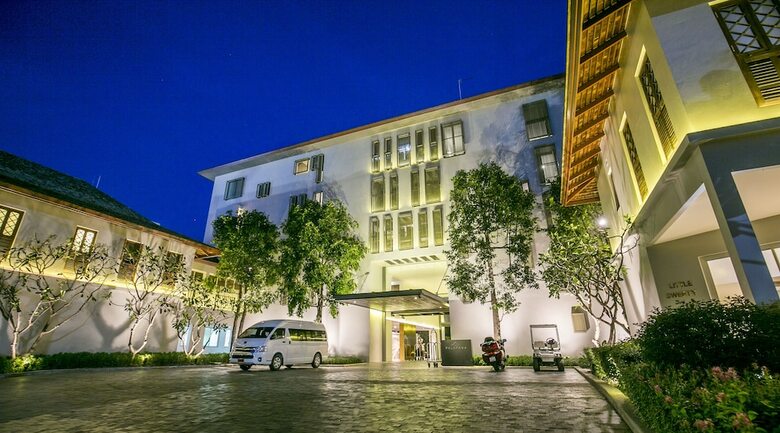 Hotel The Palayana Hua Hin