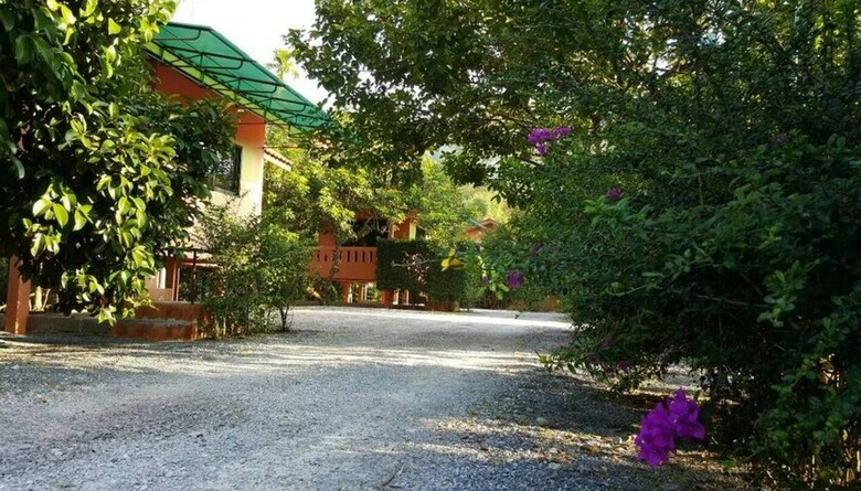 Hotel At Sichon Resort