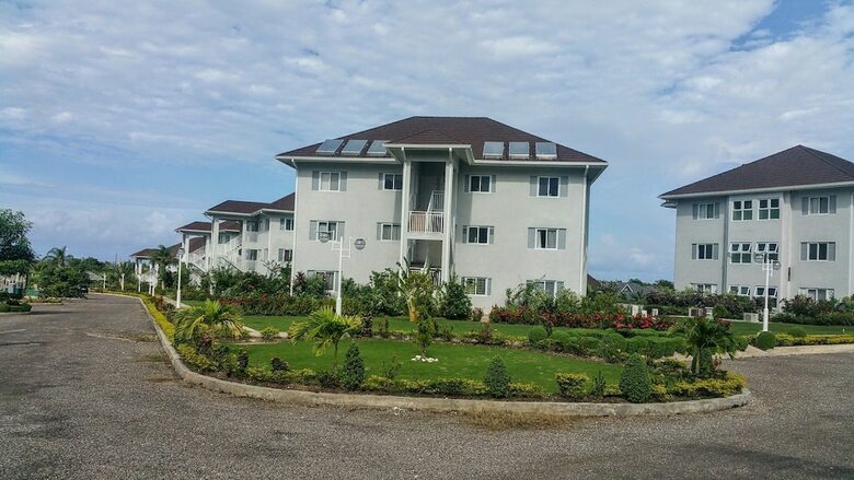 Fern Court Apartment With Oceanic View III