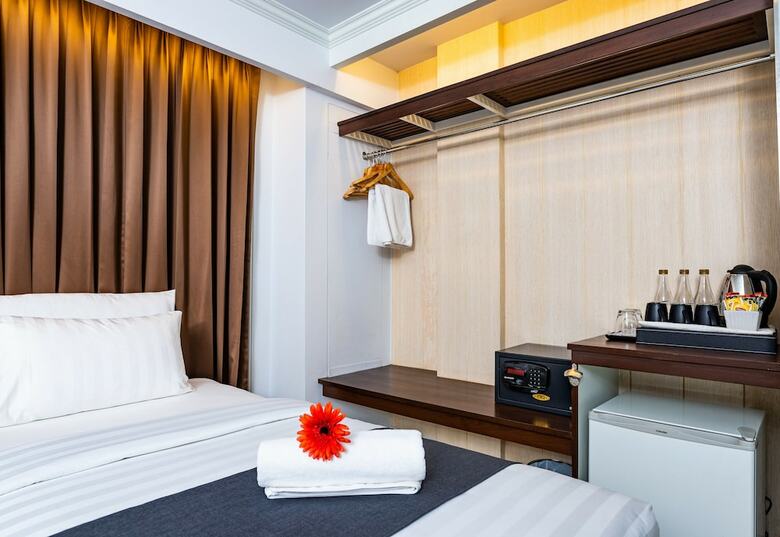 Hotel Dang Derm In The Park Khaosan