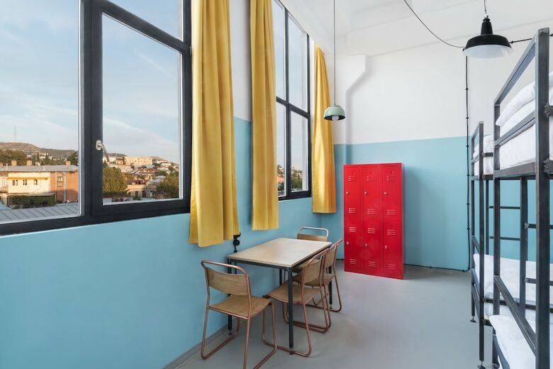 Hostal Fabrika Hostel & Suites - Hostel