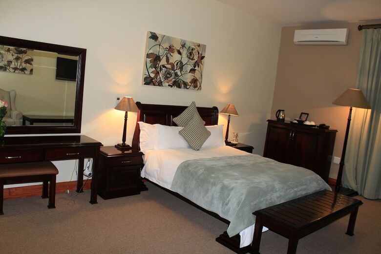 Hotel The Links Corporate Guest House