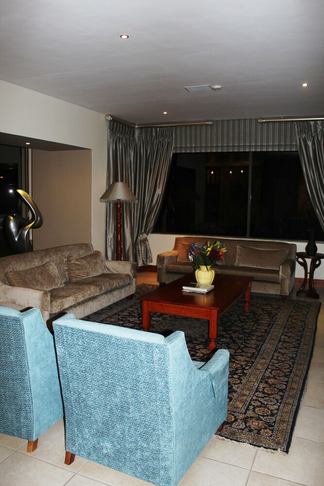 Hotel The Links Corporate Guest House