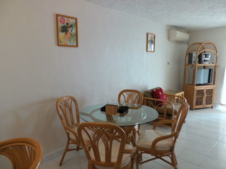 Villa 402b Jolly Harbour