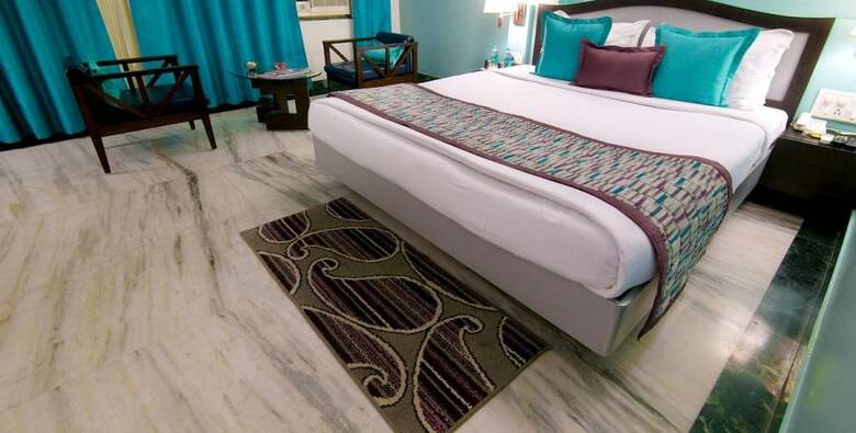 Hotel Capitol Residency