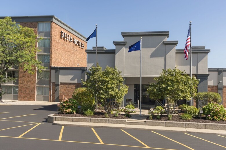 Delta Hotels By Marriott Grand Rapids Airport