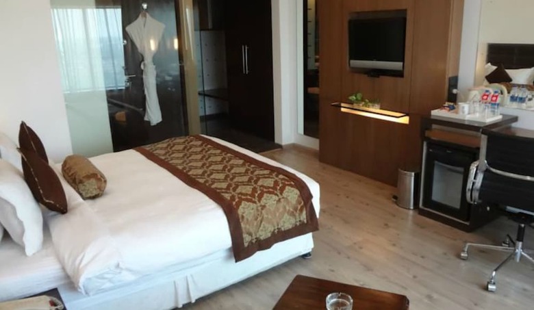 Ramada By Wyndham Powai Hotel & Convention Centre