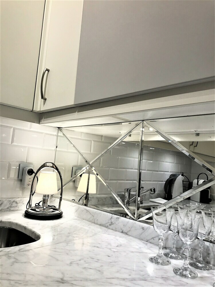 Aparthotel Luxury Apartments Mondrian Market Square