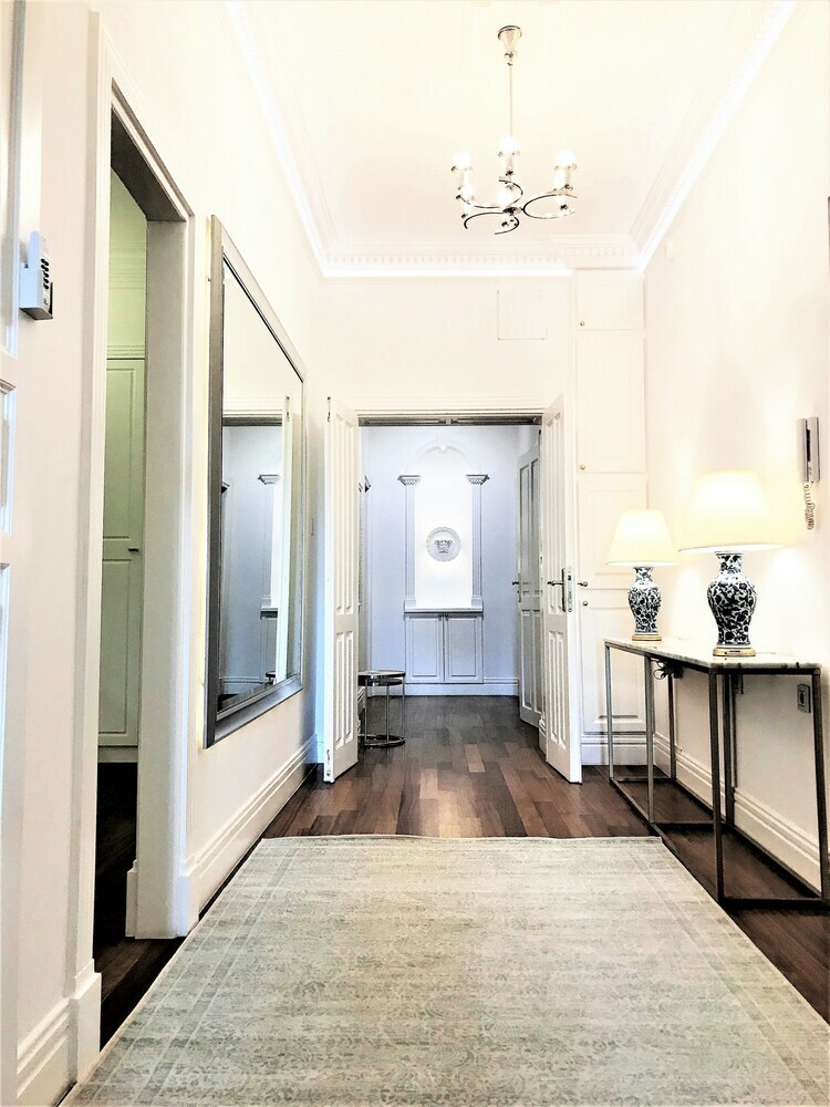 Aparthotel Luxury Apartments Mondrian Market Square