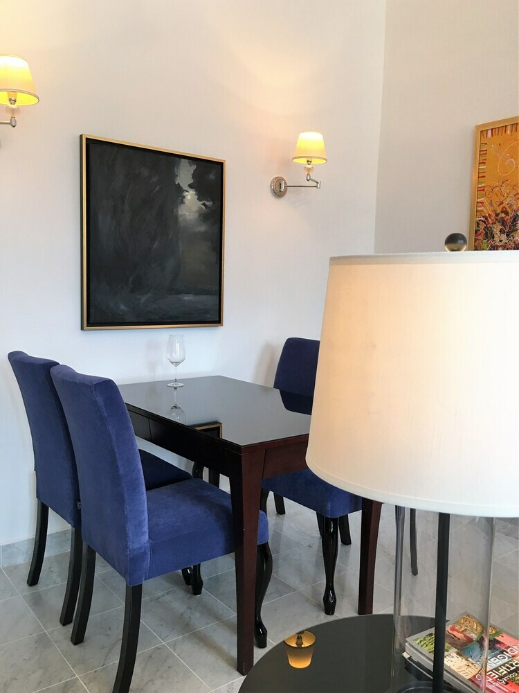 Aparthotel Luxury Apartments Mondrian Market Square