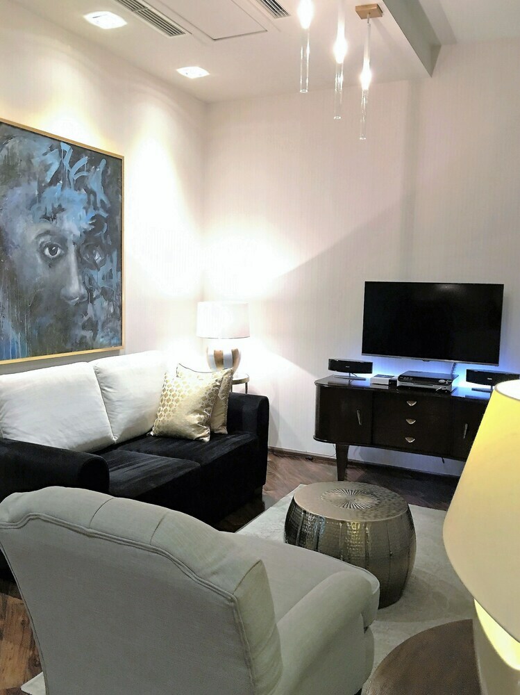 Aparthotel Luxury Apartments Mondrian Market Square